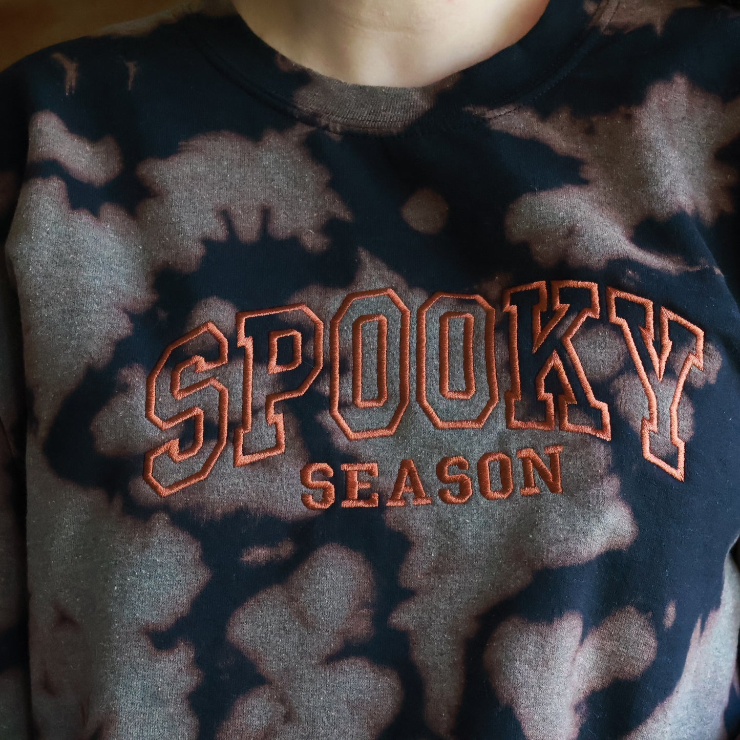 Gildan Crewneck - Spooky Season