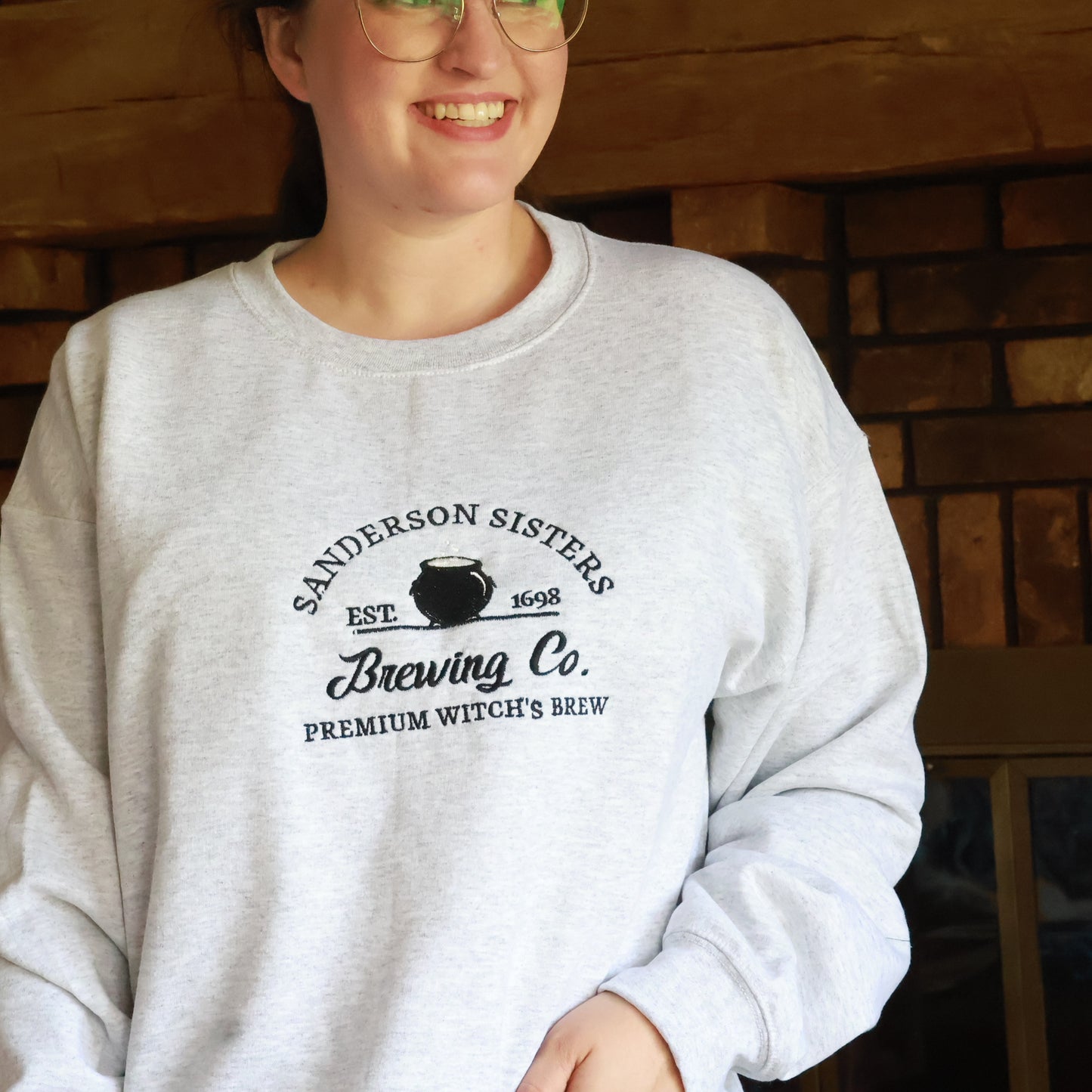 Gildan Crewneck - Sanderson Sisters